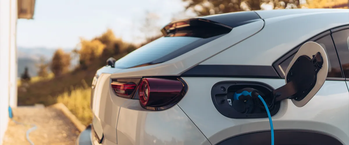 5 EV CHARGING MYTHS: DEBUNKED